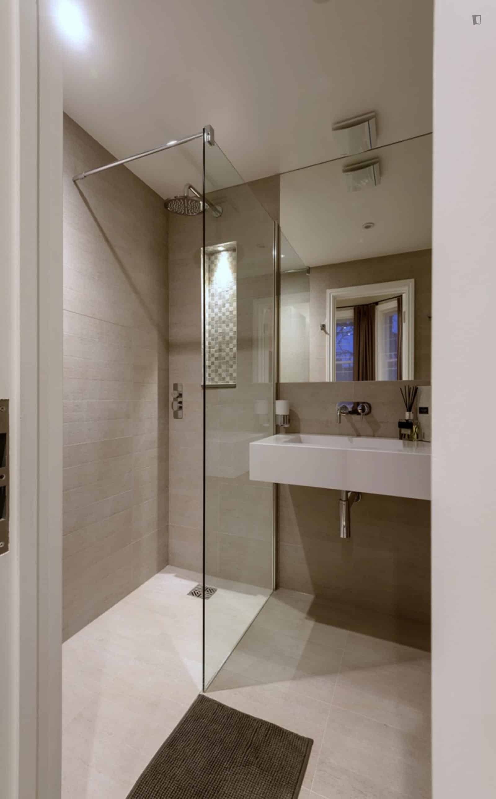 1 Bedroom Apartment, Cotleigh Rd, London NW6 2NL (Flat 3) - London, England, United Kingdom - 1 Bedroom Apartment - Bathroom