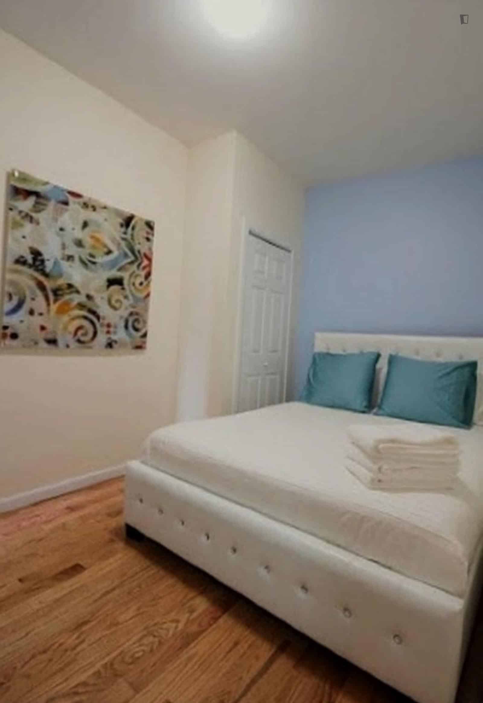 2 Bed - 1 Bath - Amenities?w=400&h=260&fit=crop&q=40&auto=format&trim=auto