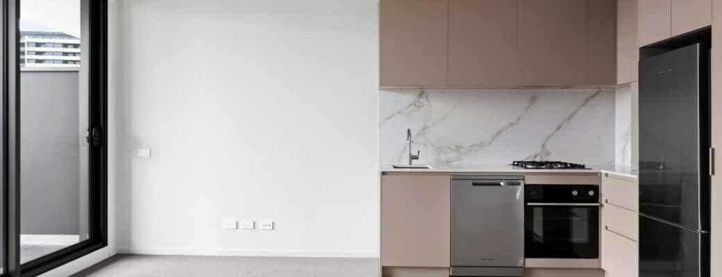 Common Area?w=400&h=260&fit=crop&q=40&auto=format&trim=auto