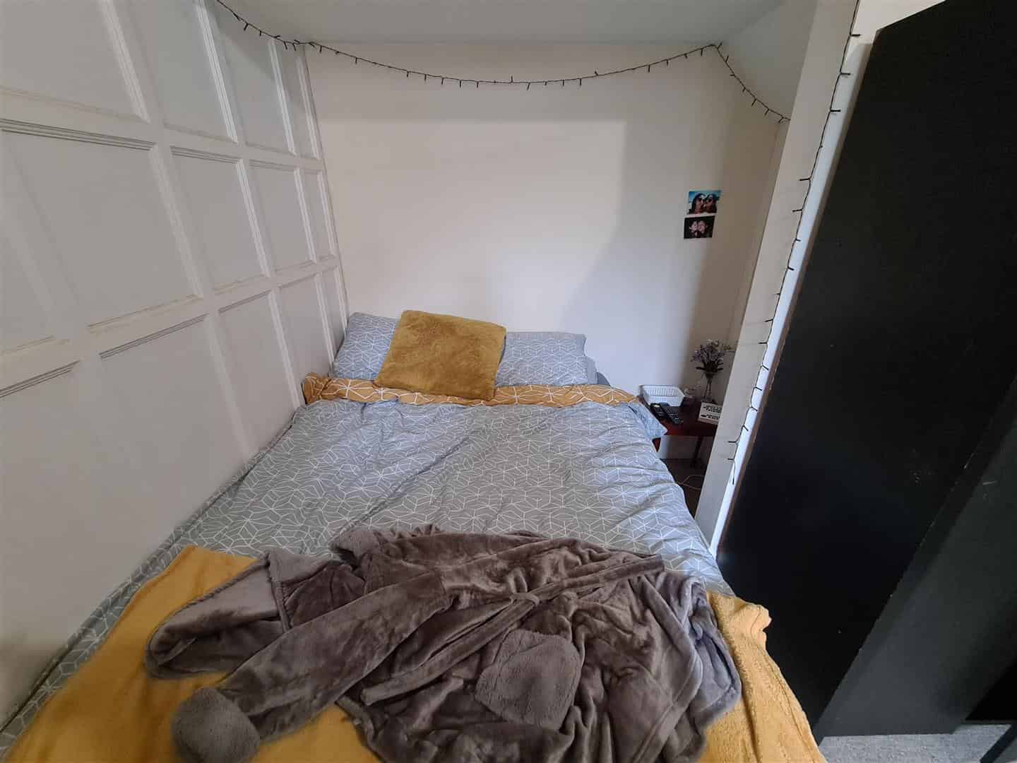 Common Area?w=400&h=260&fit=crop&q=40&auto=format&trim=auto