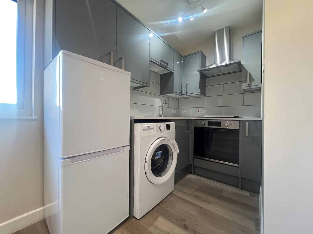 Duncombe Road BS1, Bristol - Bristol, England, United Kingdom - 1 Bed - 1 Bath - Kitchen