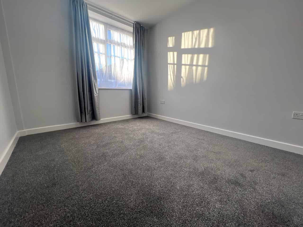 1 Bed - 1 Bath - Kitchen?w=400&h=260&fit=crop&q=40&auto=format&trim=auto