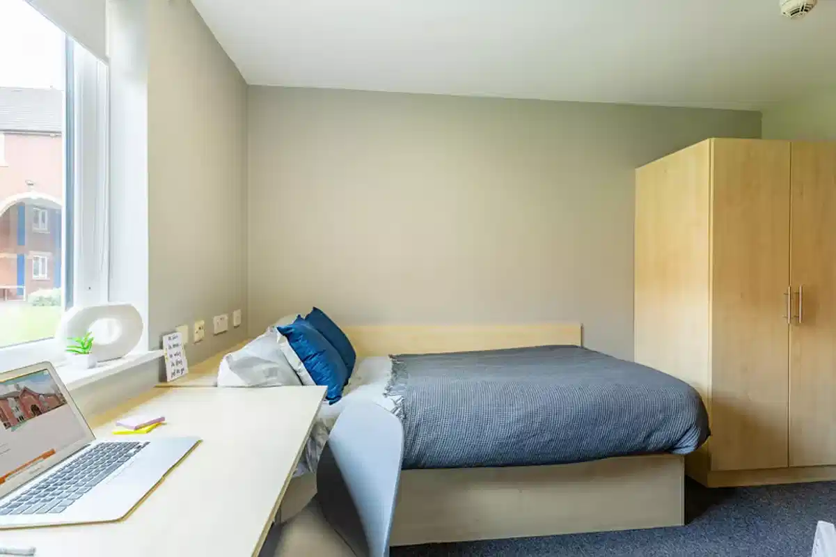 Classic 2 Bed Flat