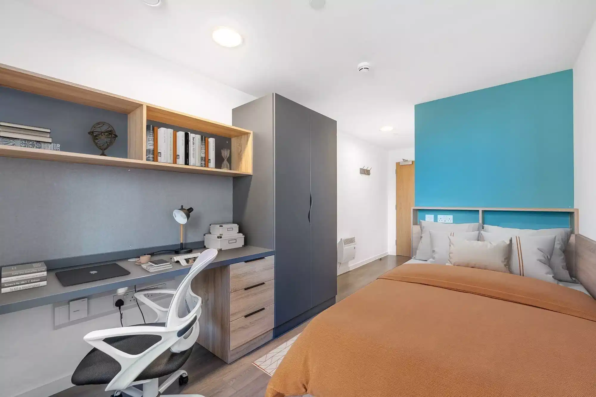 Ensuite Silver 