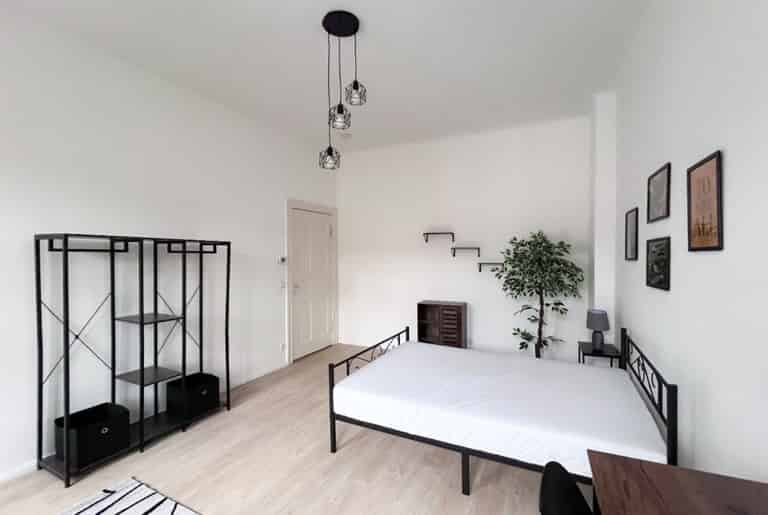 Kitchen?w=400&h=260&fit=crop&q=40&auto=format&trim=auto