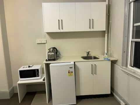 Room in a 17 Bedroom Apartment, 28 Moore Park, Paddington, Sydney - Sydney, New South Wales, Australia - Kitchen