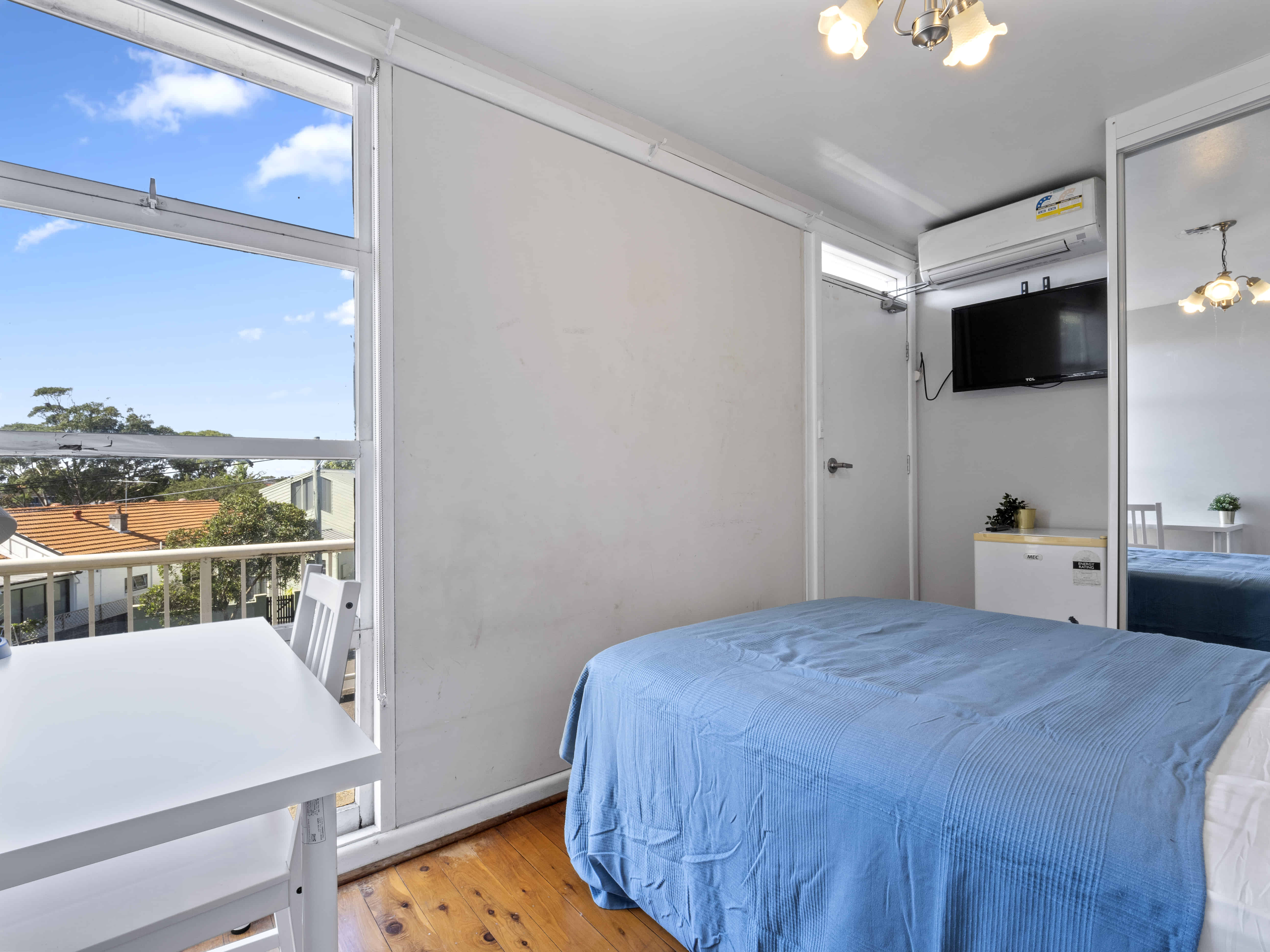 Room in a 14 Bedroom Apartment, 12 Fern, Randwick, Sydney - Sydney, New South Wales, Australia - Room 9B - Bedroom