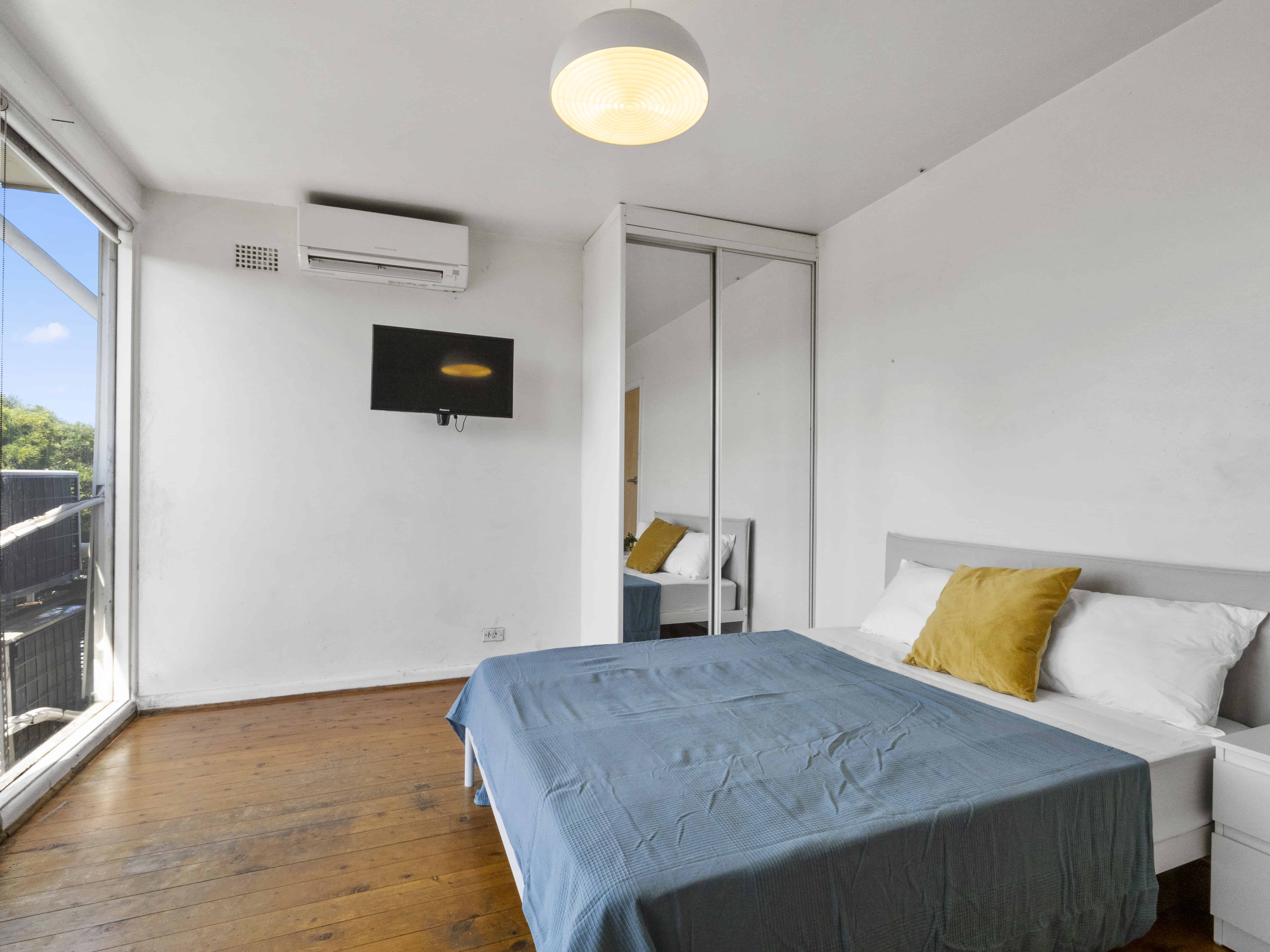 Room in a 14 Bedroom Apartment, 12 Fern, Randwick, Sydney - Sydney, New South Wales, Australia - Room 7B - Bedroom