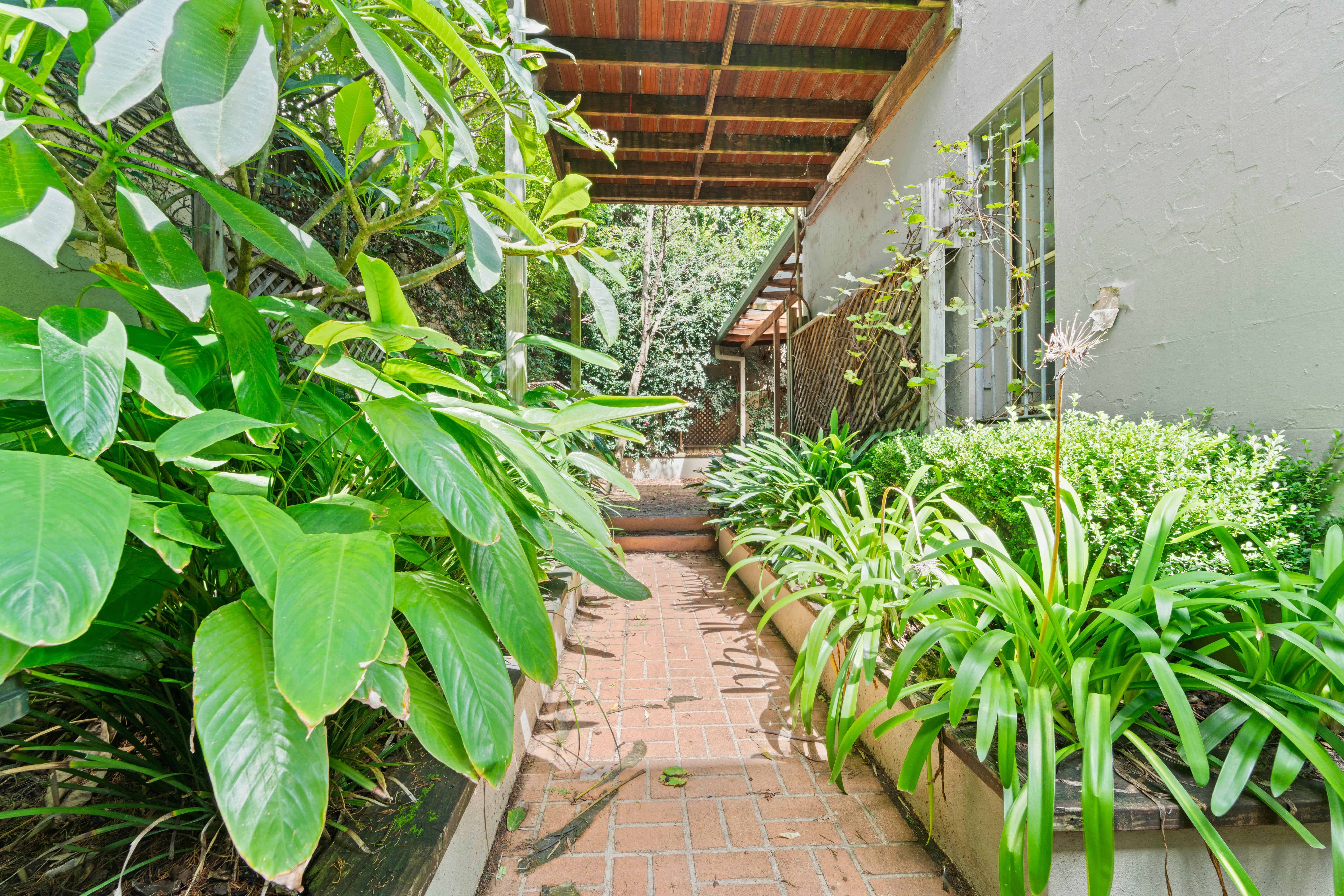 Studio Room, 83A Regent, Redfern, Sydney - Sydney, New South Wales, Australia - Exterior