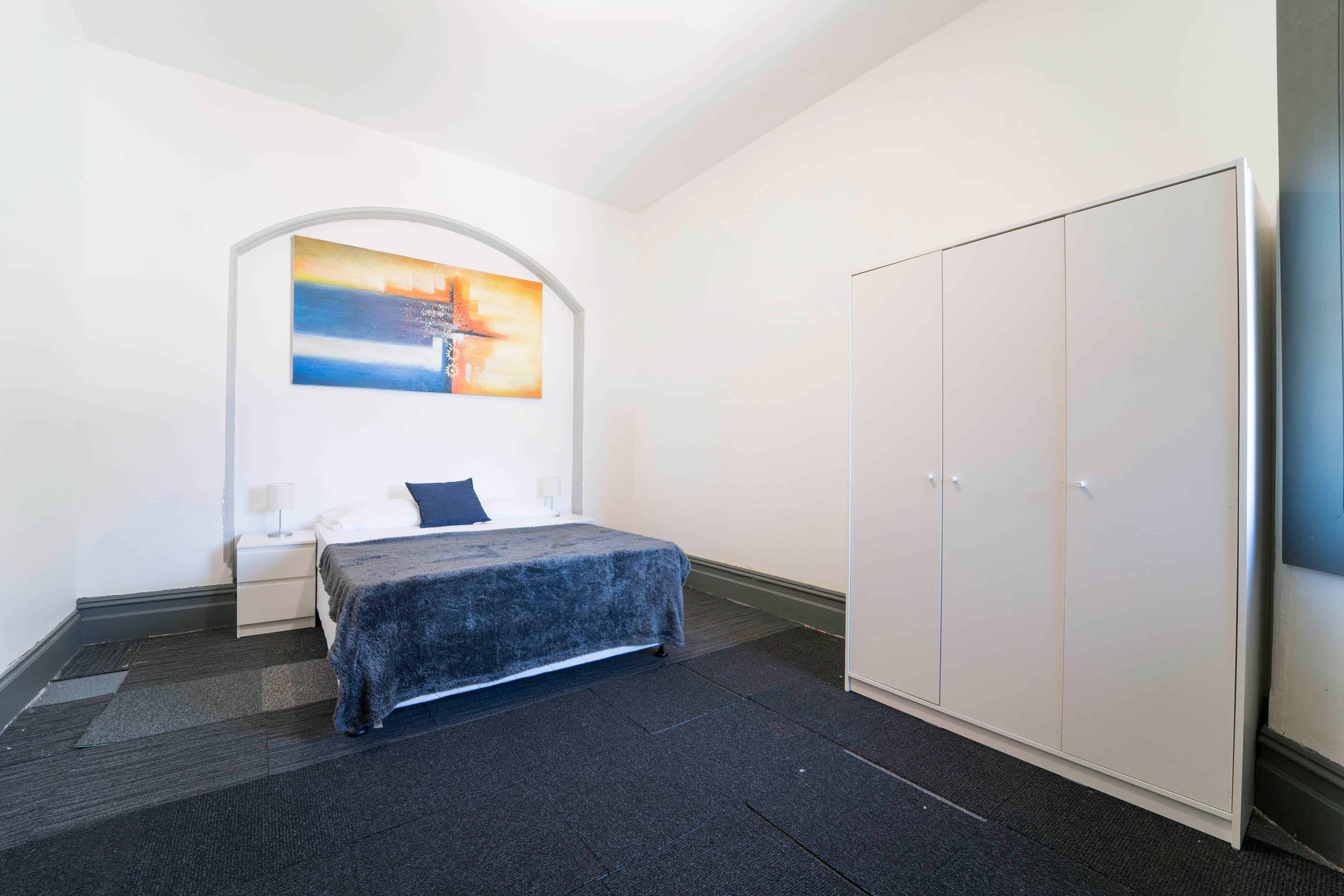 Common Area?w=400&h=260&fit=crop&q=40&auto=format&trim=auto