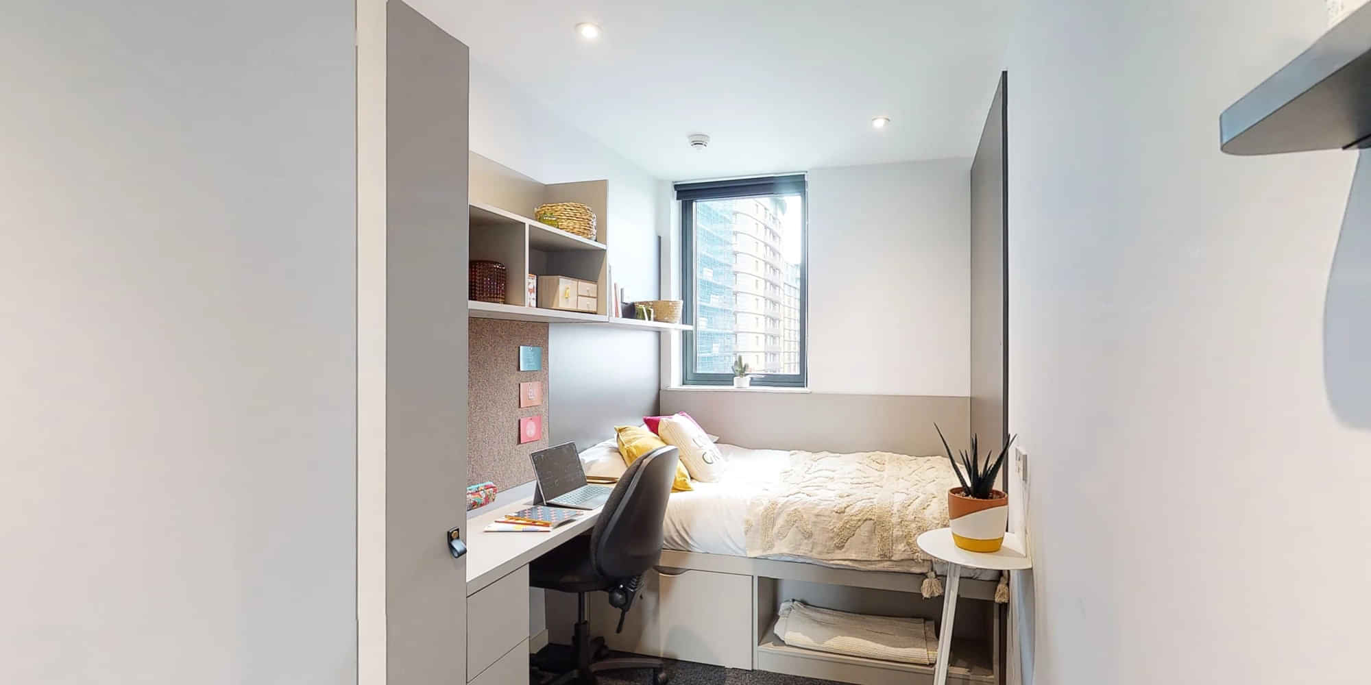 Platinum Ensuite Upper Plus - Bedroom