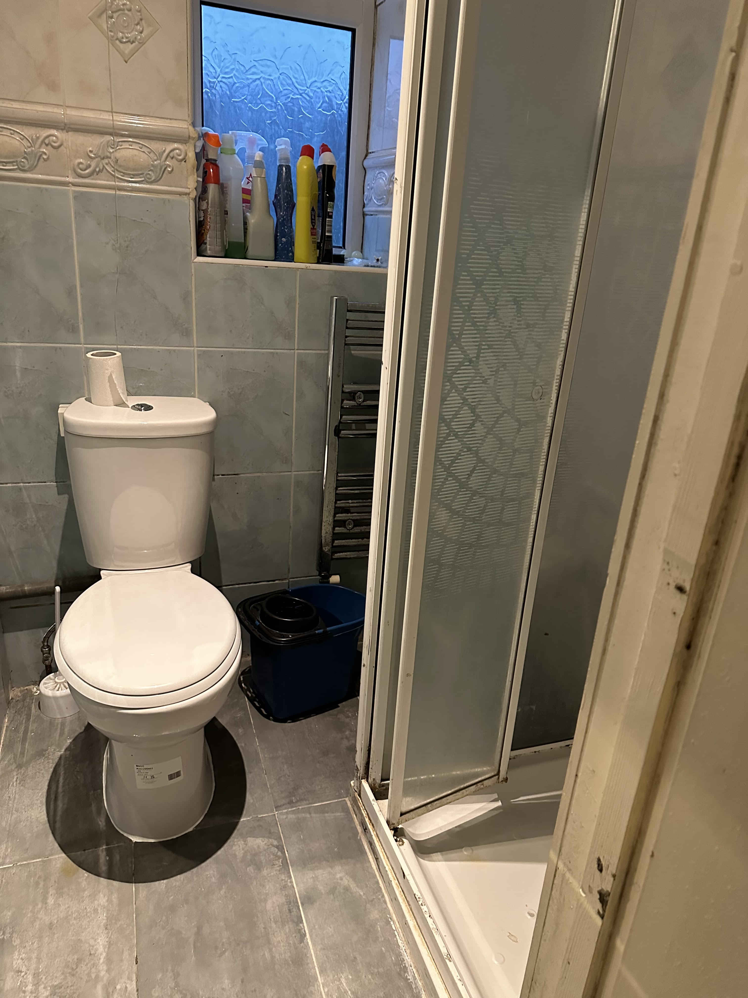 The Mall HA3, London - London, England, United Kingdom - Studio - Bathroom