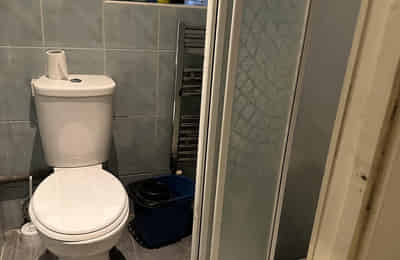 The Mall HA3, London - London, England, United Kingdom - Studio - Bathroom