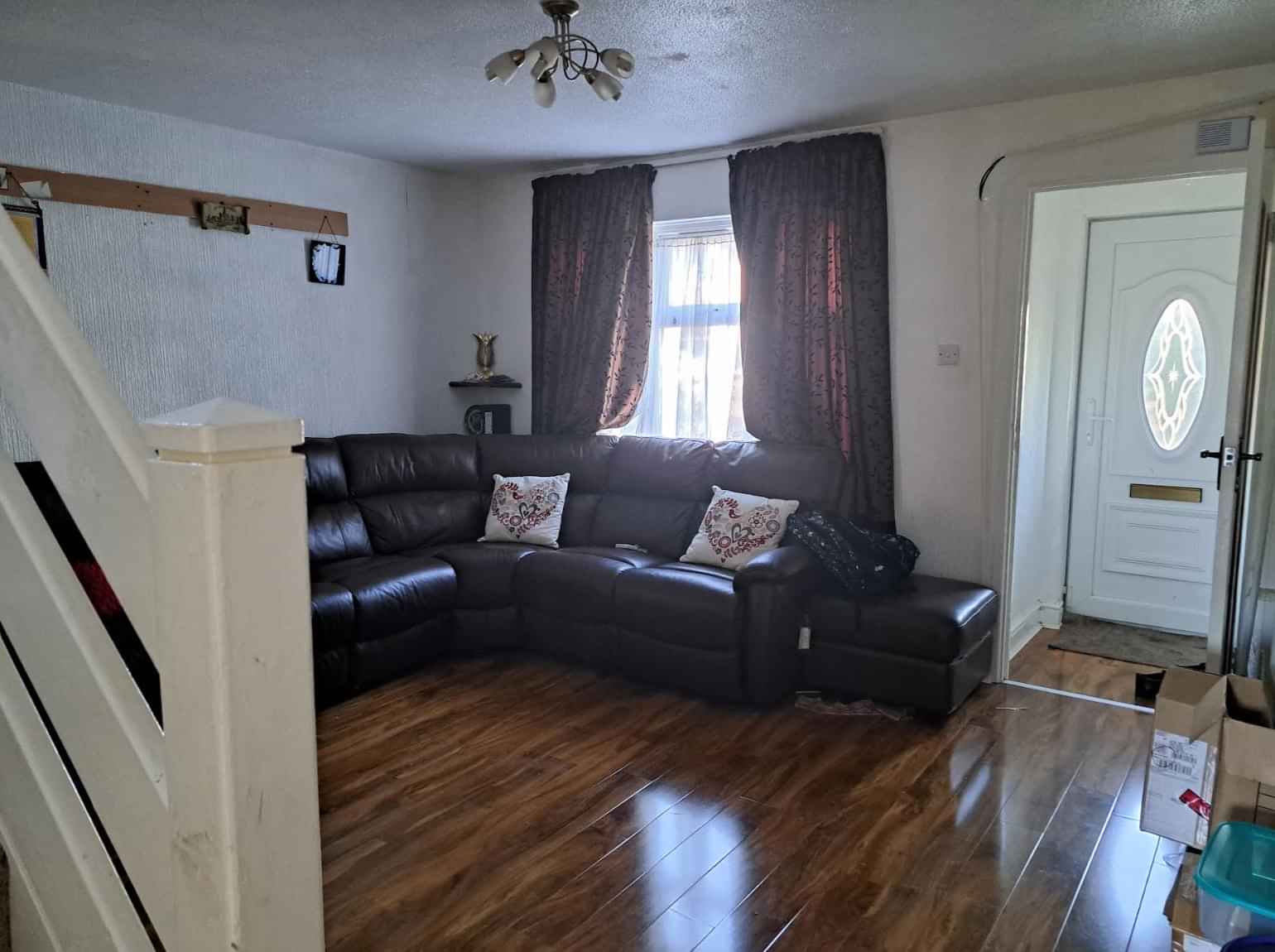 Laing Close IG6, London - London, England, United Kingdom - 4 Bed 1 Bath - Common Area