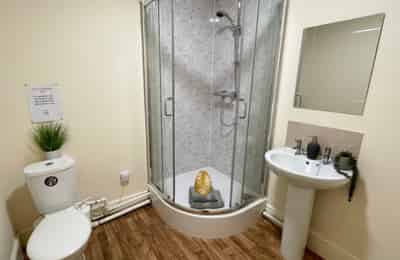Friars Lane LN2, Lincoln - Lincoln, England, United Kingdom - 6 Bedroom 2 Bathroom Apartment - Bathroom
