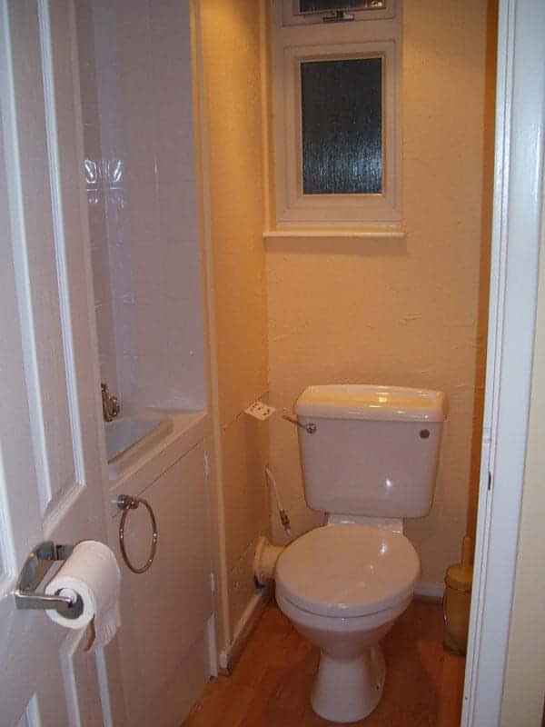 Worcester Road Sutton SM2, London - London, England, United Kingdom - 1 Bedroom 1 Bathroom - Bathroom