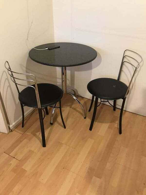 1 Bedroom 1 Bathroom - Bathroom?w=400&h=260&fit=crop&q=40&auto=format&trim=auto