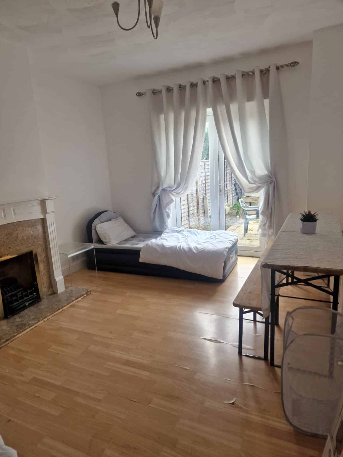 2 Bed 2 Bath - Bedroom?w=400&h=260&fit=crop&q=40&auto=format&trim=auto