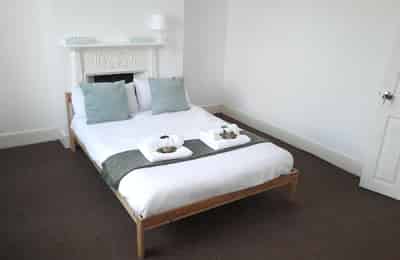 St Erkenwald Road IG11, London - London, England, United Kingdom - 5 Bedrooms 2 Bathrooms Apartment 2 - Bedroom