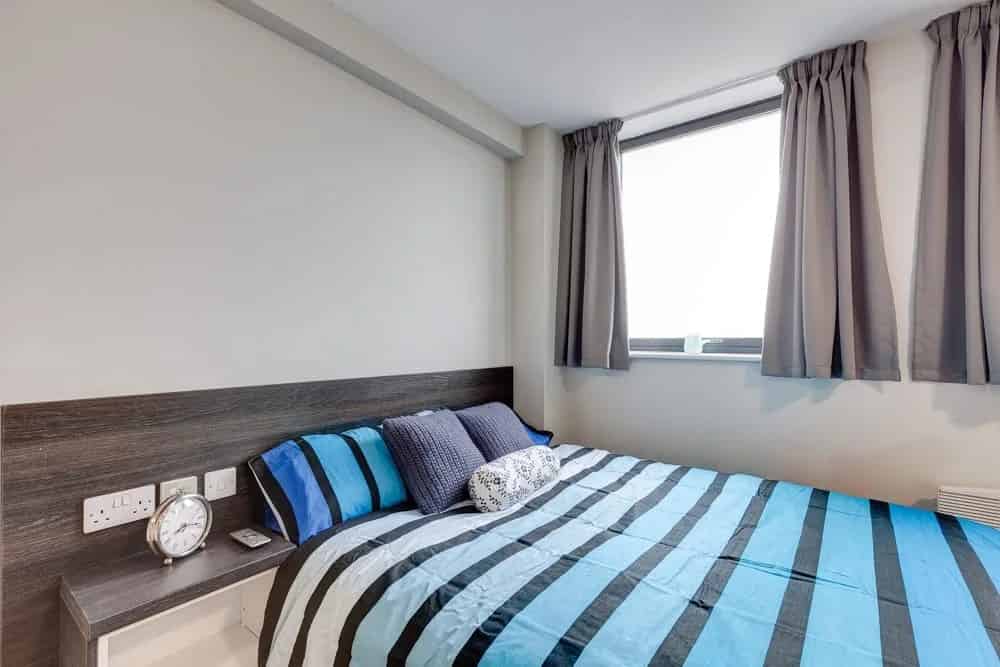 Amenities?w=400&h=260&fit=crop&q=40&auto=format&trim=auto