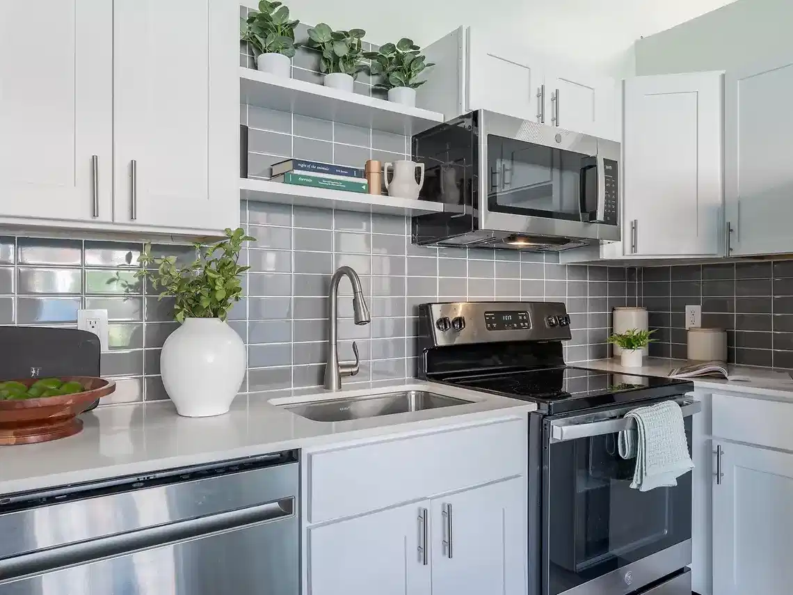 Yugo West Lafayette River Market, West Lafayette - West Lafayette, Indiana, United States - Kitchen