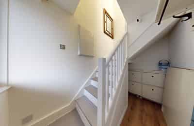 1 Bedroom 1 Bathroom - Kitchen?w=400&h=260&fit=crop&q=40&auto=format&trim=auto