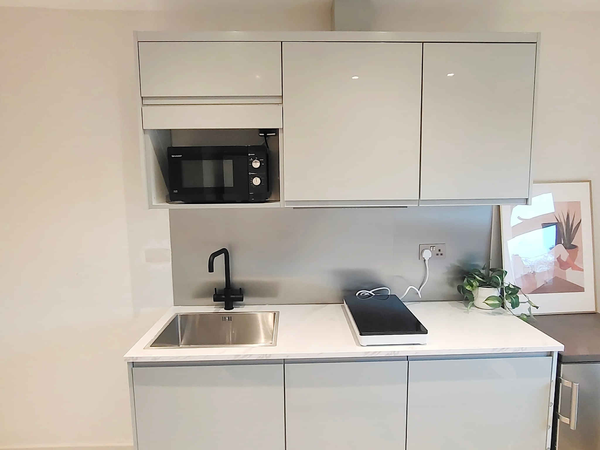 1 Bedroom 1 Bathroom - Amenities?w=400&h=260&fit=crop&q=40&auto=format&trim=auto