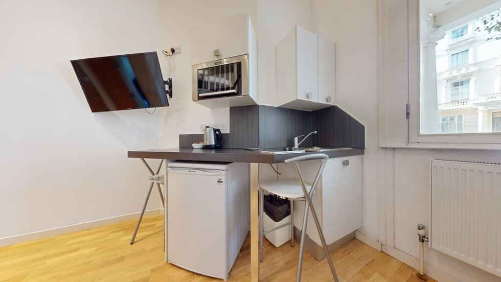 Westminster  W2, London - London, England, United Kingdom - 1 Bedroom Apartment - Amenities