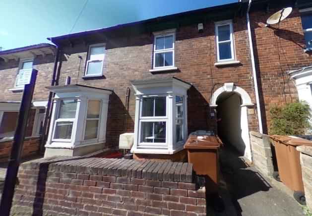 Room in a 4 Bedroom Apartment, 11 Charles Street West, Lincoln LN1 1QP - Lincoln, England, United Kingdom - Exterior