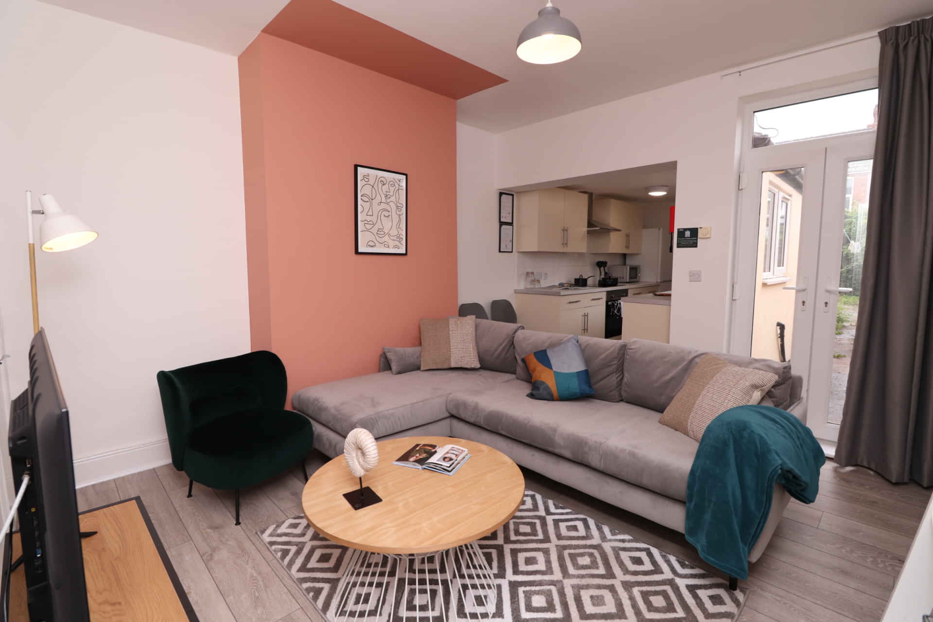 Room in a 5 Bedroom Apartment, 43 Thesiger Street, Lincoln LN5 7UW - Lincoln, England, United Kingdom - Common Area