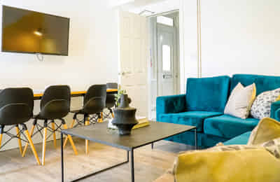 Room in a 7 Bedroom Apartment, 146 West Parade, Lincoln LN1 1QL - Lincoln, England, United Kingdom - 7 Bedroom 2 Bathroom Apartment - 1 - Common Area