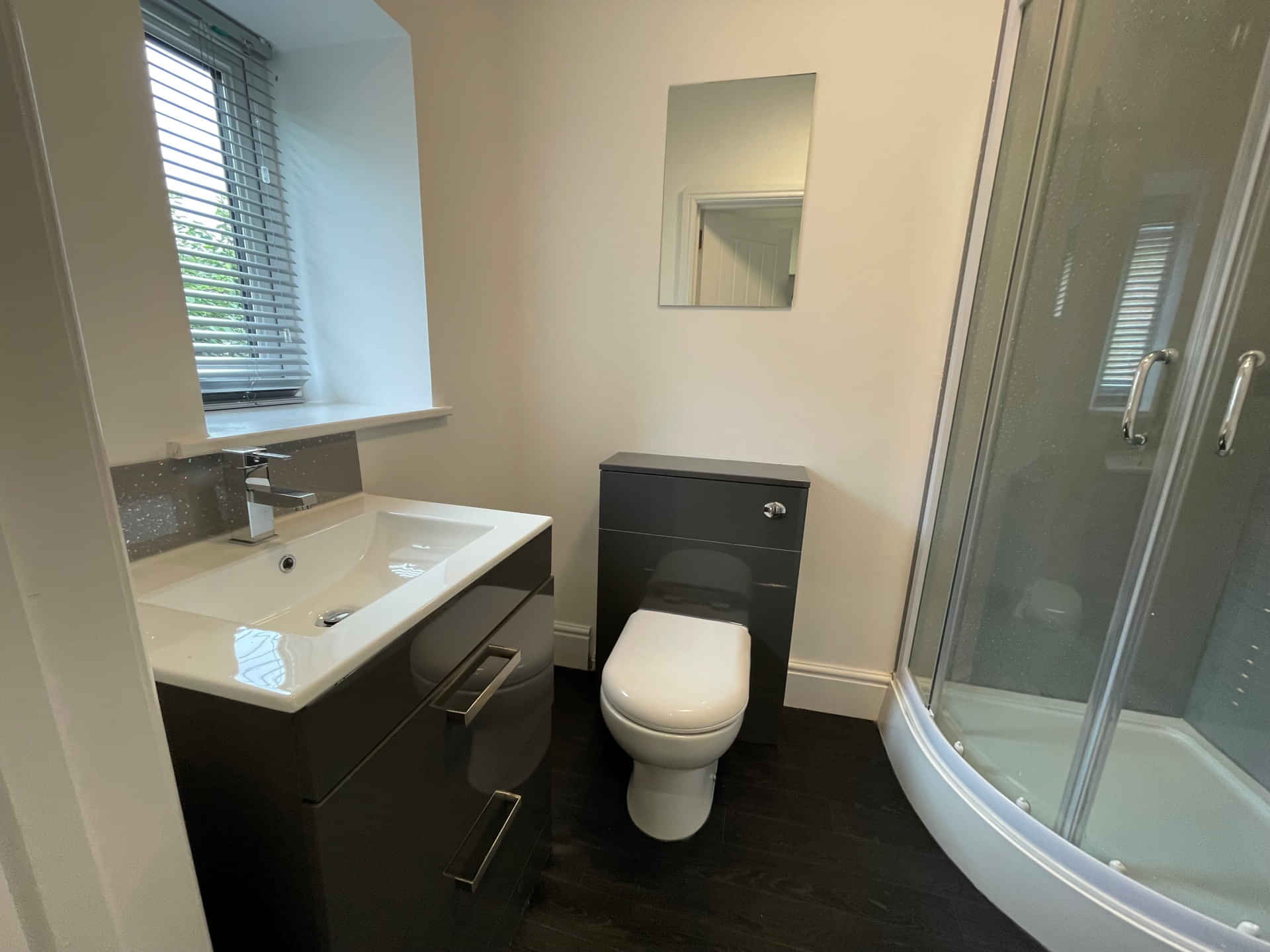 1 Bedroom Apartment, 20 F Portland Street, Lincoln LN5 7JX - Lincoln, England, United Kingdom - 1 Bedroom Apartment - Bathroom