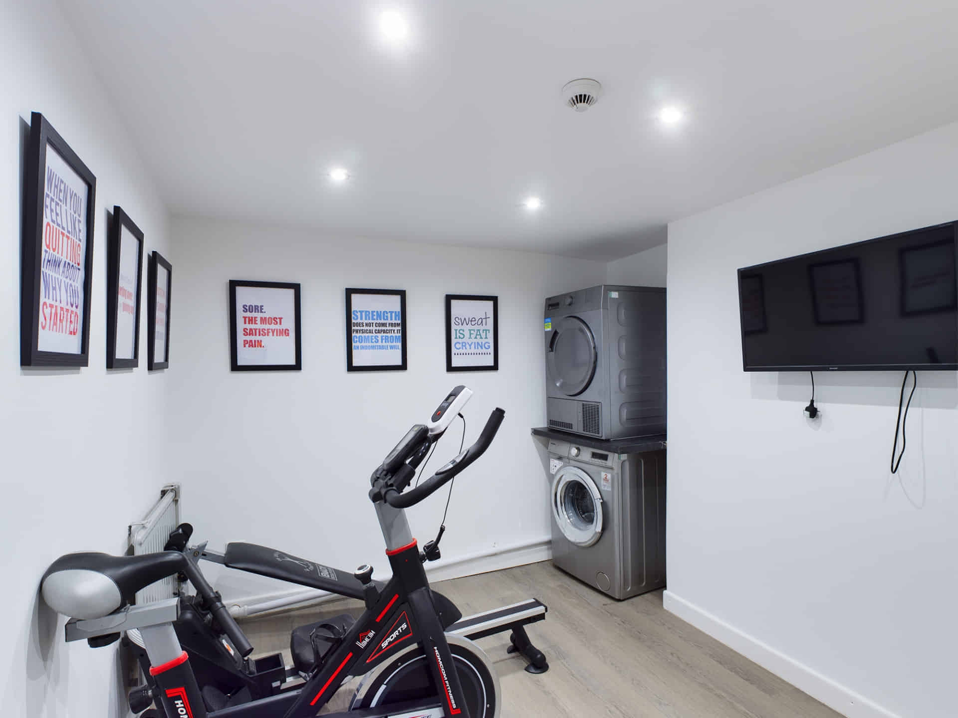 Room in a 6 Bedroom Apartment, 328 Upper Parliament St, Liverpool L8 7QL - Liverpool, England, United Kingdom - Amenities