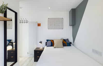Room in a 4 Bedroom Apartment, 56 Connaught Rd, Liverpool L7 8RP - Liverpool, England, United Kingdom - 4 Bedroom 1 Bathroom Apartment - 3 - Bedroom