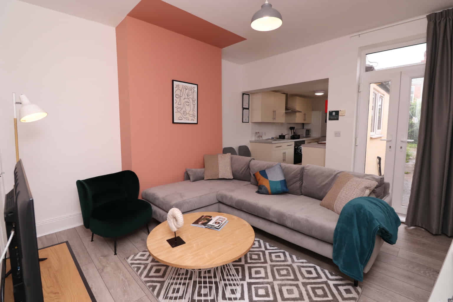 Room in a 7 Bedroom Apartment, 23 Crofton St, Manchester M14 4DX (Flat 1) - Manchester, England, United Kingdom - Common Area