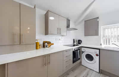 Room in a 2 Bedroom Apartment, 169 Cottenham St, Kensington, Liverpool L7 2QX - Liverpool, England, United Kingdom - 2 Bedroom 1 Bathroom Apartment - 1 - Kitchen
