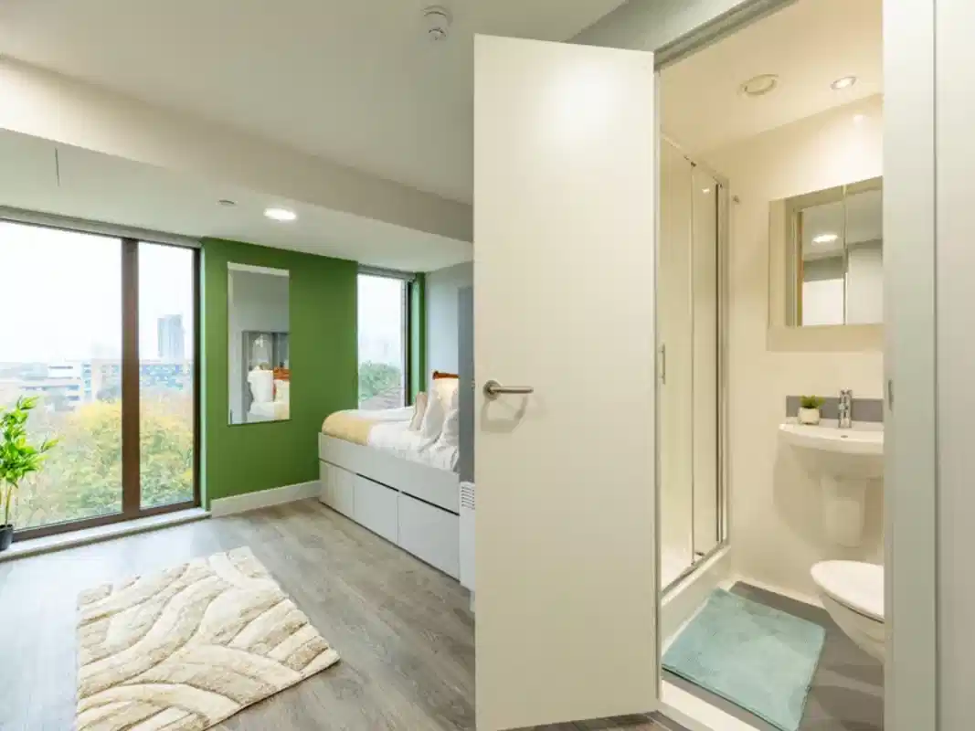 Amenities?w=400&h=260&fit=crop&q=40&auto=format&trim=auto