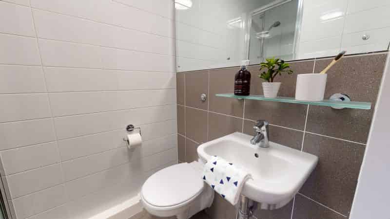 Bronze En Suite Premium