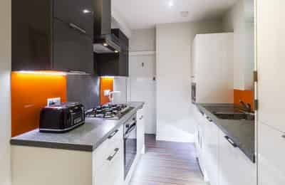 Room in a 5 Bedroom Apartment, 233 Leek Road, Stoke-on-Trent ST4 2BP - Stoke-on-Trent, England, United Kingdom - 5 Bedroom 1 Bathroom Apartment - Kitchen