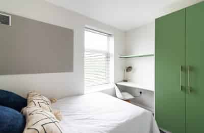 Room in a 4 Bedroom Apartment, 231 Leek Road, Stoke-on-Trent ST4 2BP - Stoke-on-Trent, England, United Kingdom - 4 Bedroom 1 Bathroom Apartment - Bedroom