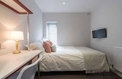 Room in a 5 Bedroom Apartment, 41 Seaford Street, Stoke-on-Trent ST4 2EU - Stoke-on-Trent, England, United Kingdom - 5 Bedroom 2 Bathroom Apartment - Bedroom