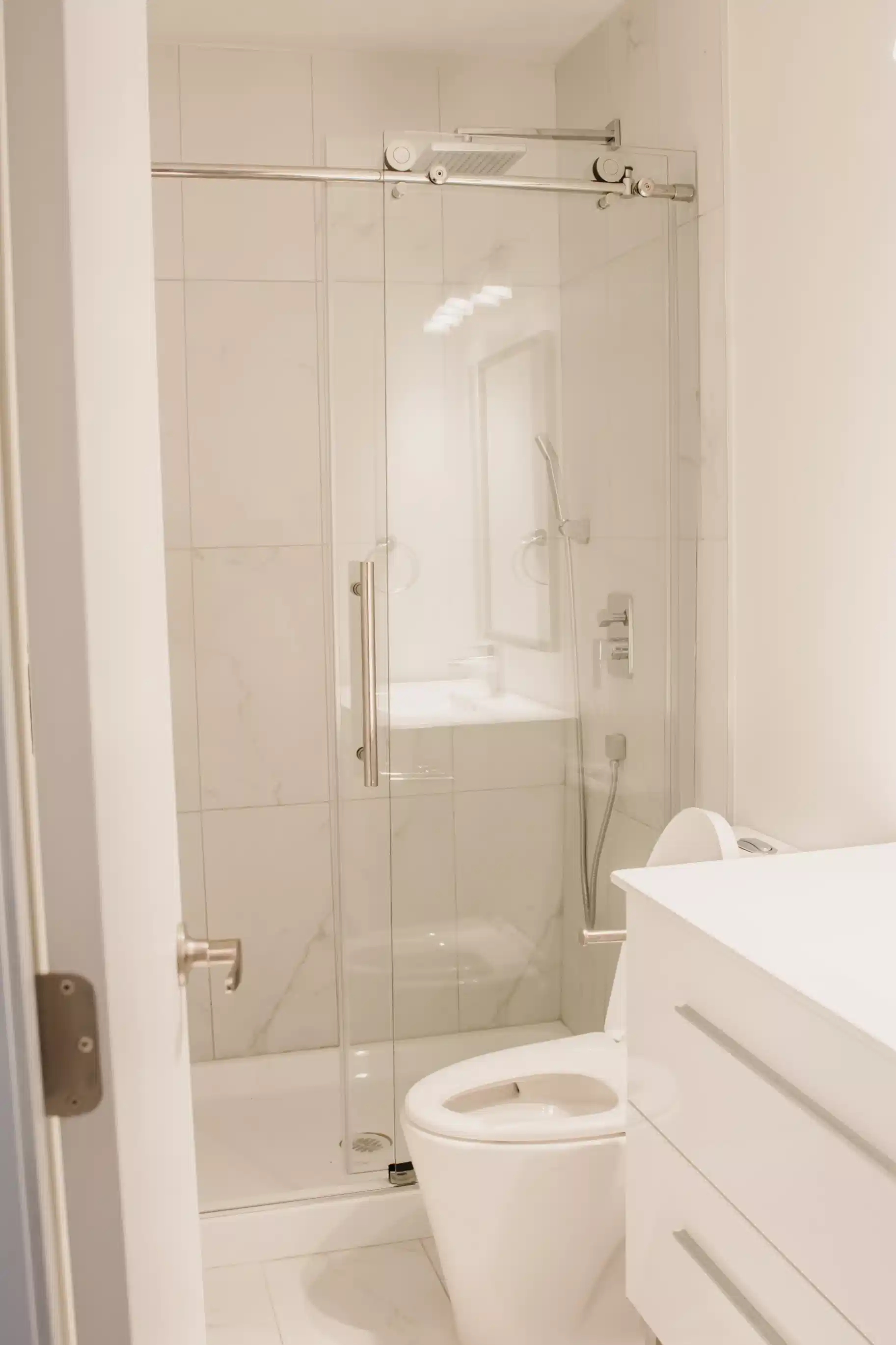 Common Area?w=400&h=260&fit=crop&q=40&auto=format&trim=auto