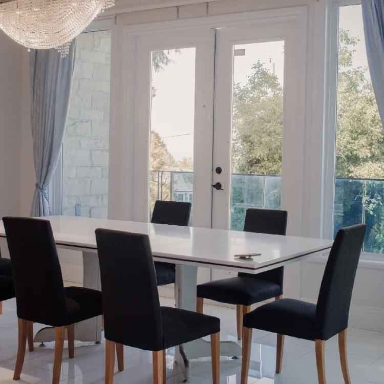 2111 W 34th Avenue, Vancouver - Vancouver, Canada - Amenities