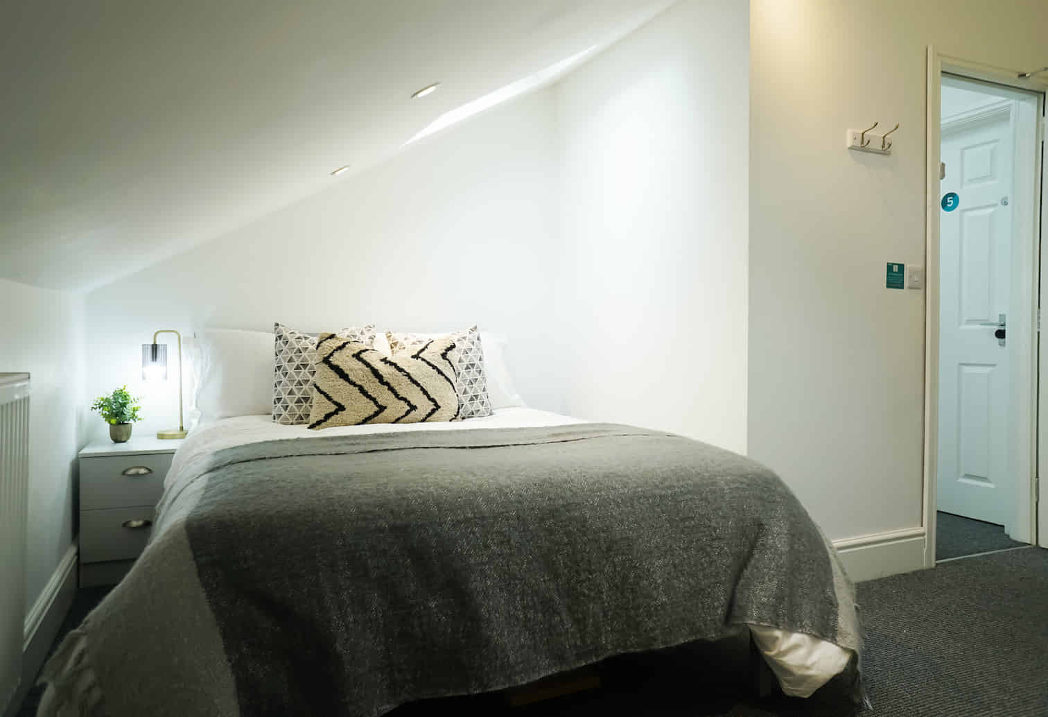 Room in a 6 Bedroom Apartment, 258 West Parade, Lincoln LN1 1LY - Lincoln, England, United Kingdom - Bedroom 6 - Bedroom
