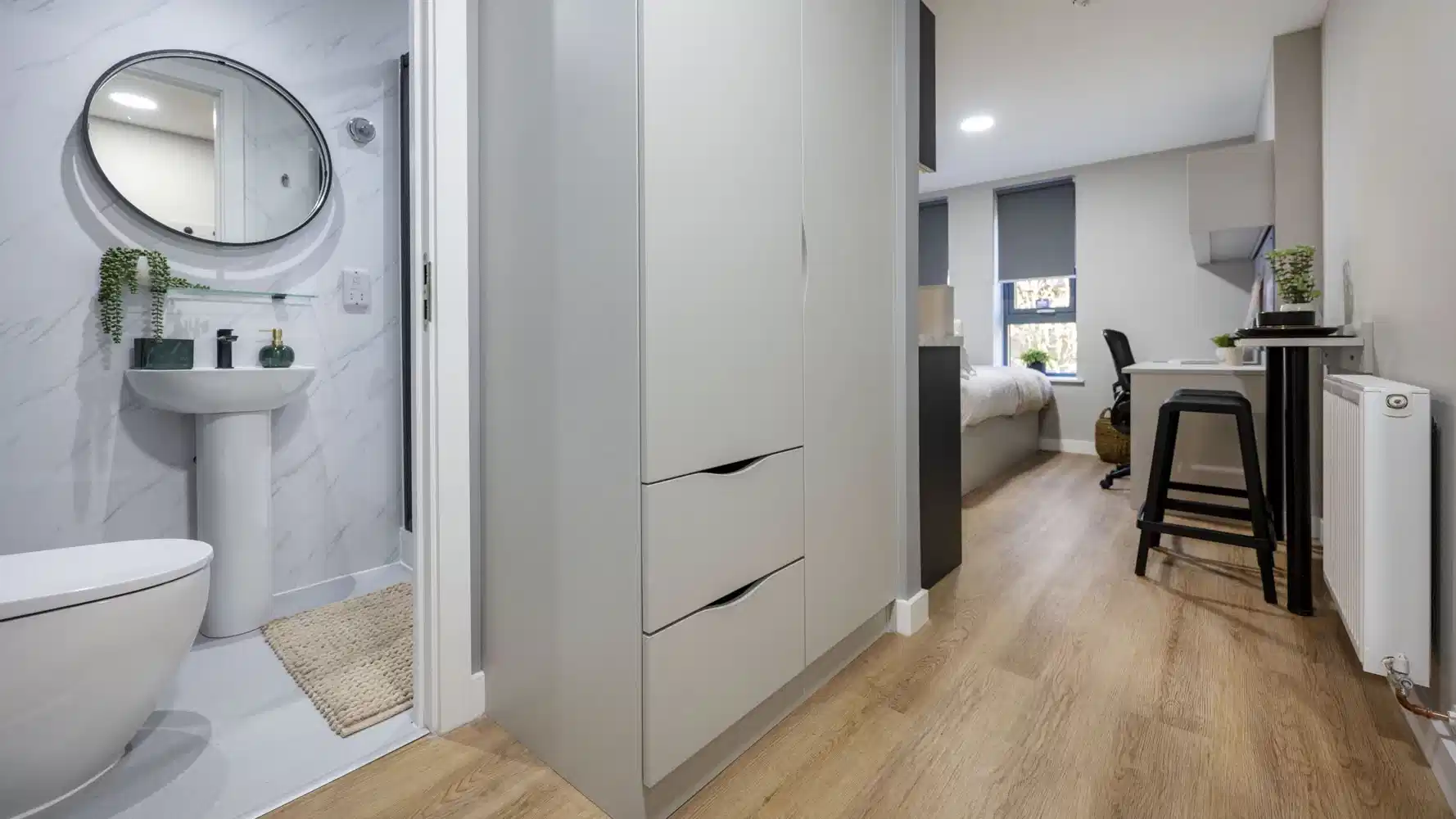 Amenities?w=400&h=260&fit=crop&q=40&auto=format&trim=auto