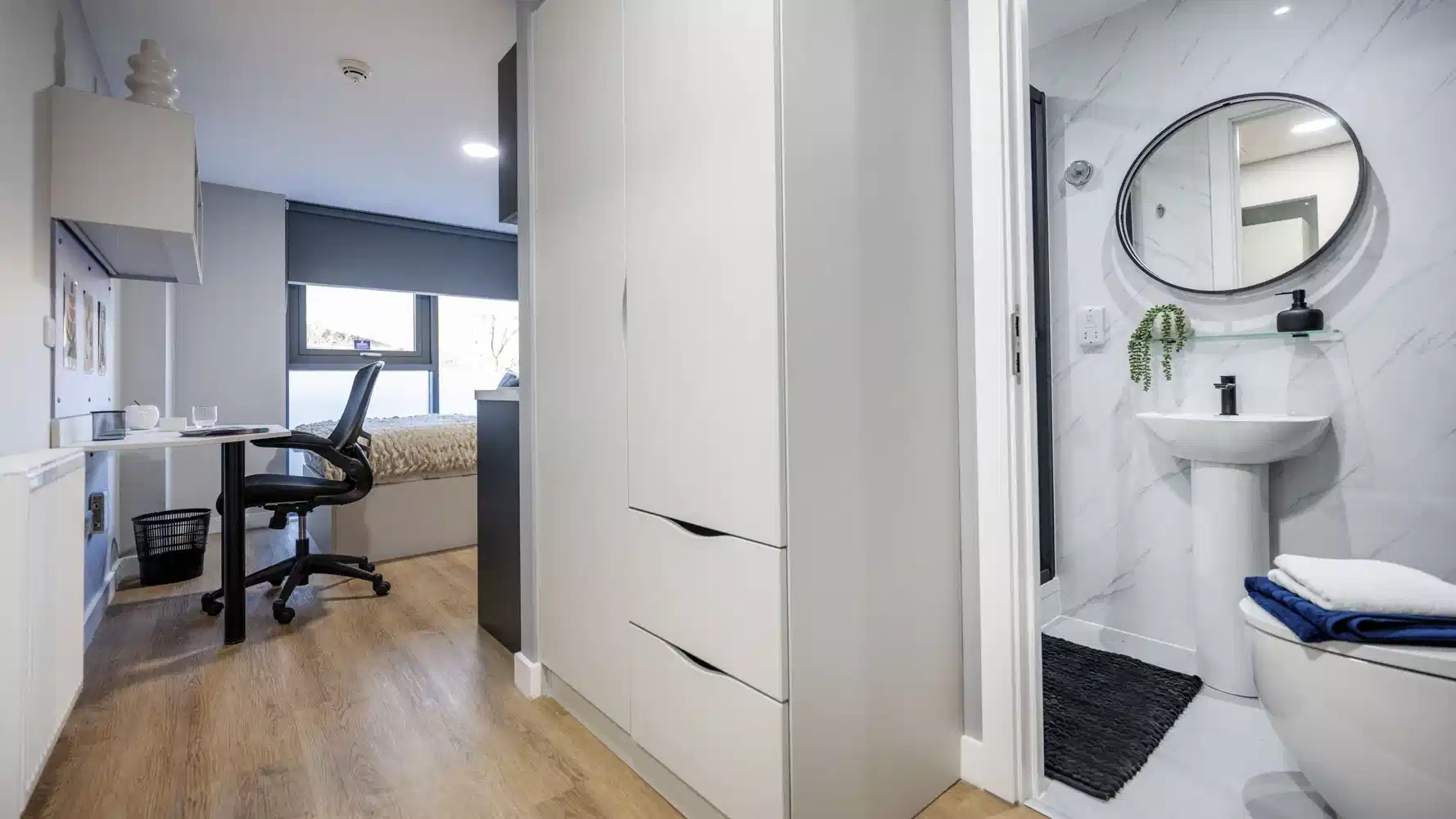 Amenities?w=400&h=260&fit=crop&q=40&auto=format&trim=auto