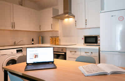 4 Bedroom 1 Bathroom Apartment - 1 - Bedroom?w=400&h=260&fit=crop&q=40&auto=format&trim=auto
