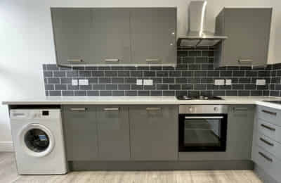 5 Bedroom 5 Bathroom Apartment - 3 - Bedroom?w=400&h=260&fit=crop&q=40&auto=format&trim=auto