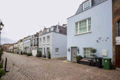 2 Bedroom Apartment, Ennismore Mews, Knightsbridge, London SW7 1AP - London, England, United Kingdom - Exterior