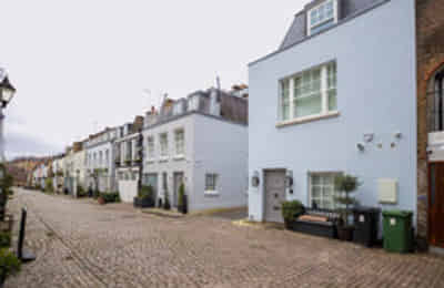 2 Bedroom Apartment, Ennismore Mews, Knightsbridge, London SW7 1AP - London, England, United Kingdom - Exterior